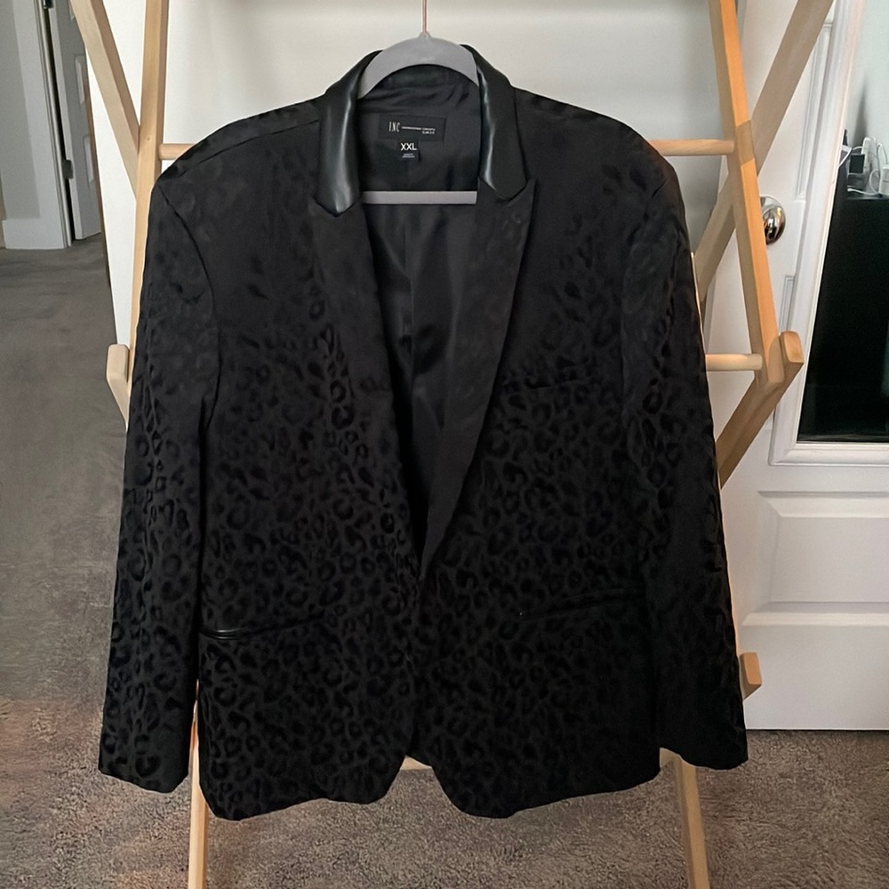 Men’s INC Black Leopard Sport Coat